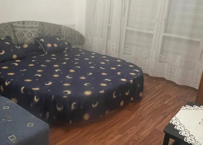 Lacne Πανσιόν *
